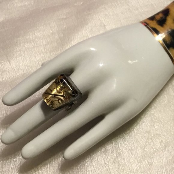 Vintage Lucite clear plastic steampunk fashion watch parts ring - Picture 11 of 16